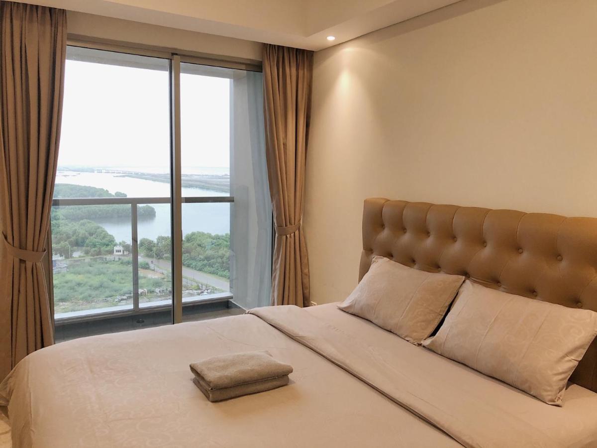 Gold Coast Pik Sea View Apartments By Longesuites Jakarta Ngoại thất bức ảnh