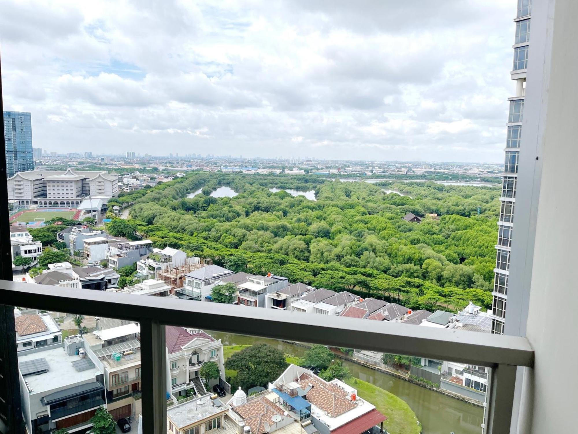 Gold Coast Pik Sea View Apartments By Longesuites Jakarta Ngoại thất bức ảnh