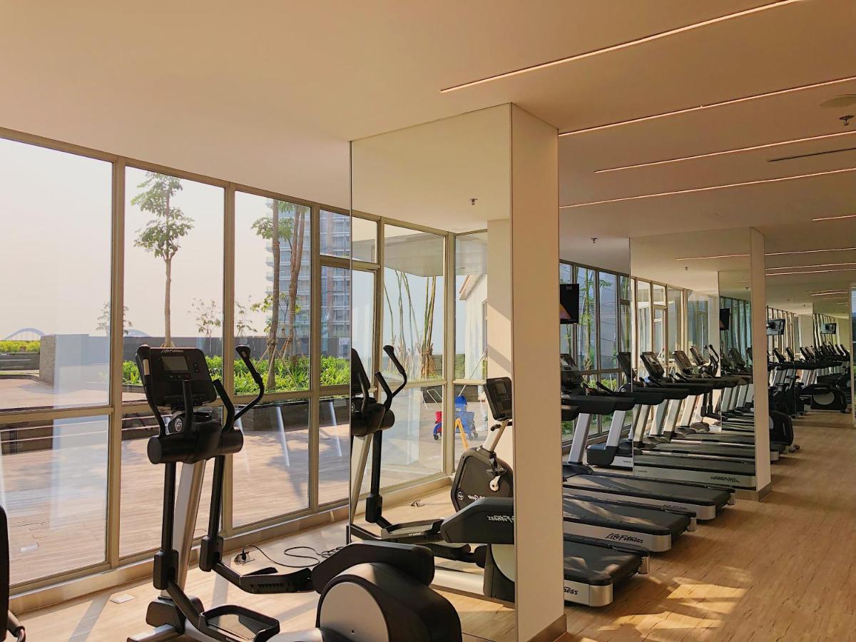 Gold Coast Pik Sea View Apartments By Longesuites Jakarta Ngoại thất bức ảnh